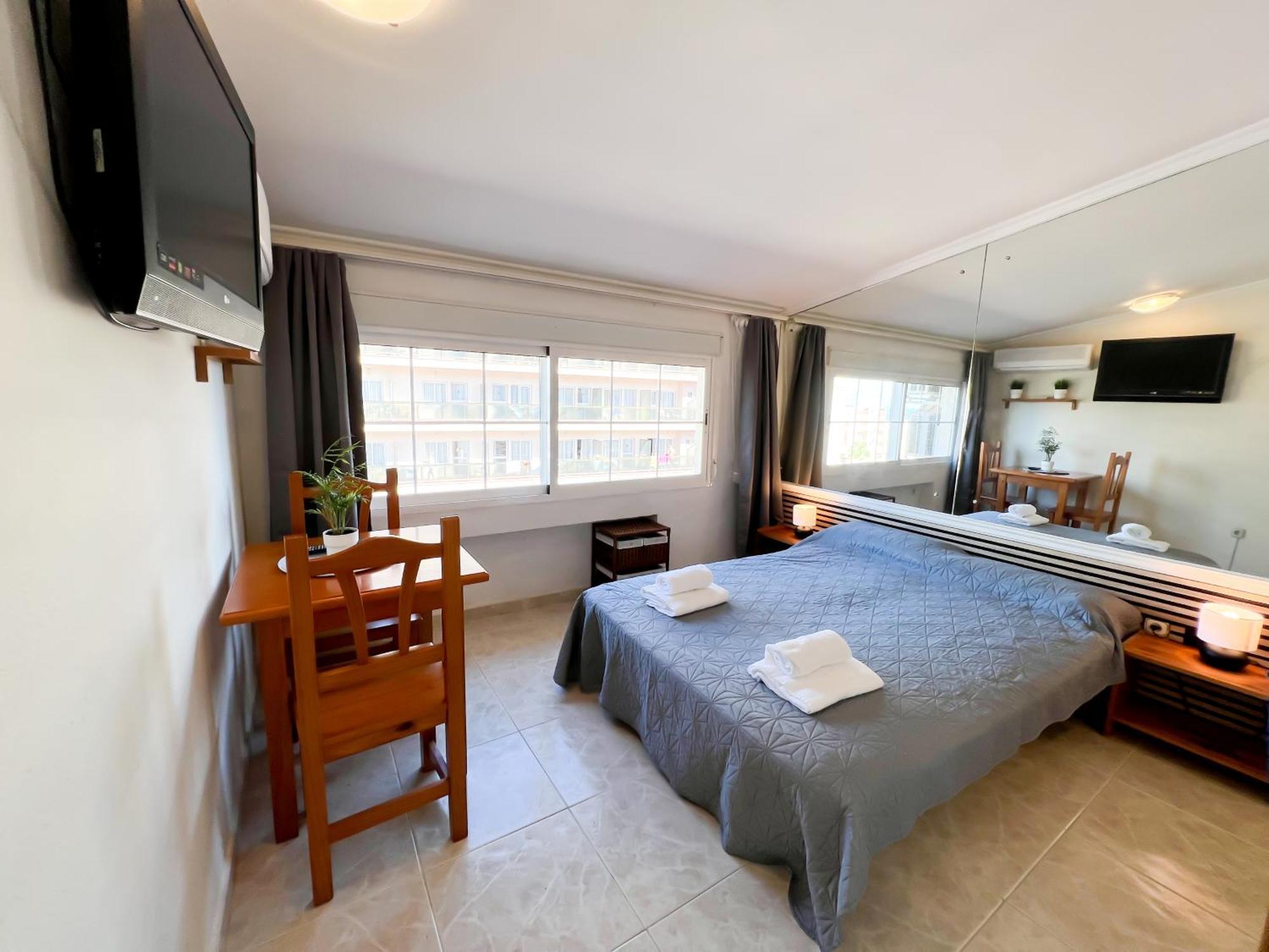Carihuela Beach, Club San Antonio, Torremolinos Malaga Bagian luar foto